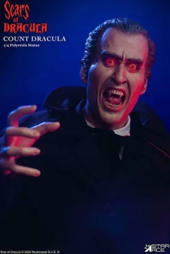 Scars of Dracula - Count Dracula Light-Up Variant 1/4 Scale Statue (Int Sales Only)