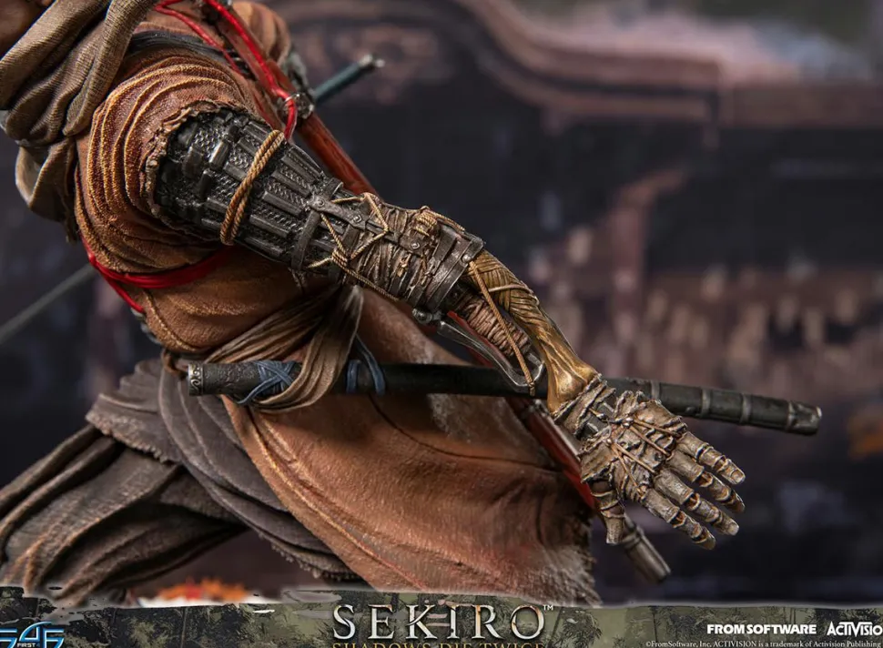 Sekiro: Shadows Die Twice - Sekiro 12" Statue