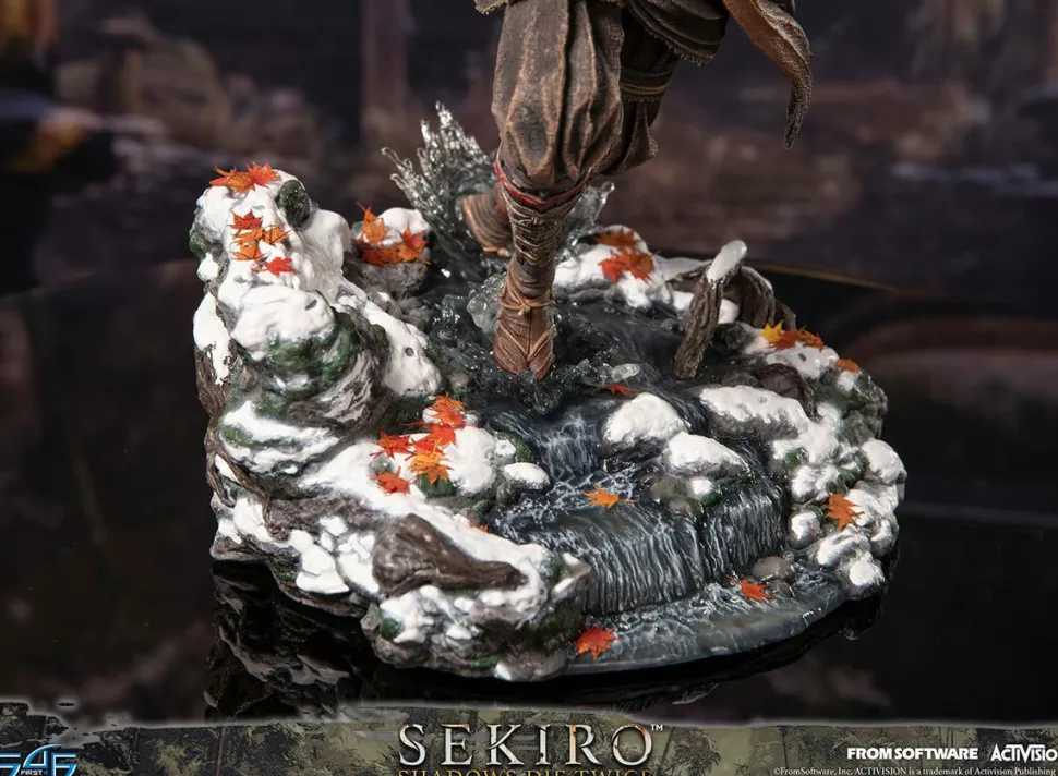 Sekiro: Shadows Die Twice - Sekiro 12" Statue