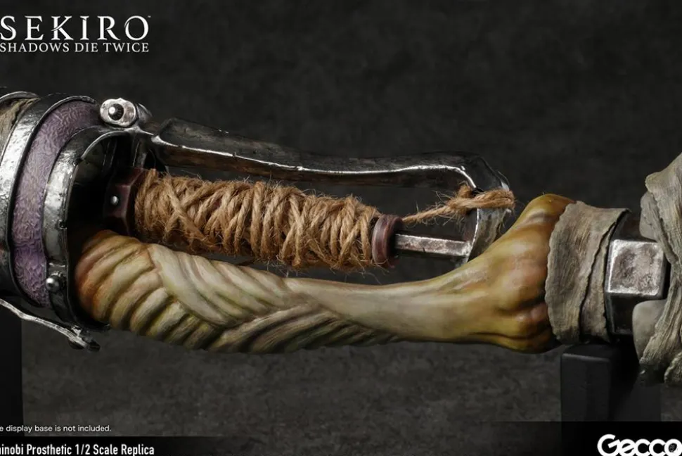 Sekiro: Shadows Die Twice - Shinobi Prosthetic 1/2 Scale Replica Statue