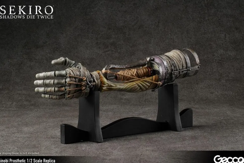 Sekiro: Shadows Die Twice - Shinobi Prosthetic 1/2 Scale Replica Statue
