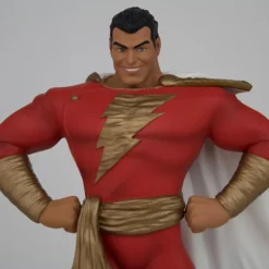 Shazam! - Shazam 1/9th Scale Statue