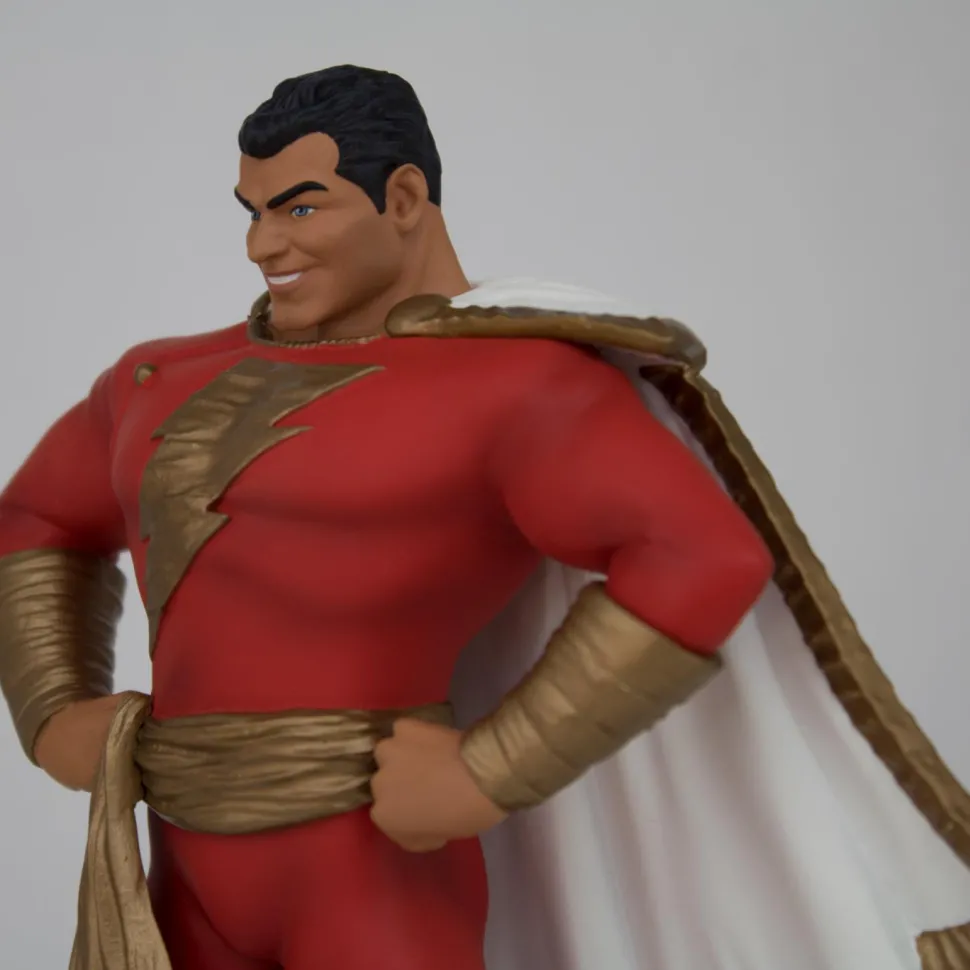 Shazam! - Shazam 1/9th Scale Statue