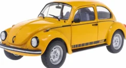 Solido Cars - Yellow 1974 Volkswagen Beetle Jeans 1/18th Scale Die-Cast Vehicle Replica