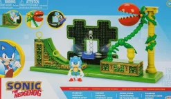 Sonic the Hedgehog - Classic Sonic with Stardust Speedway Zone Diorama 2.5" Scale Action Figure Playset