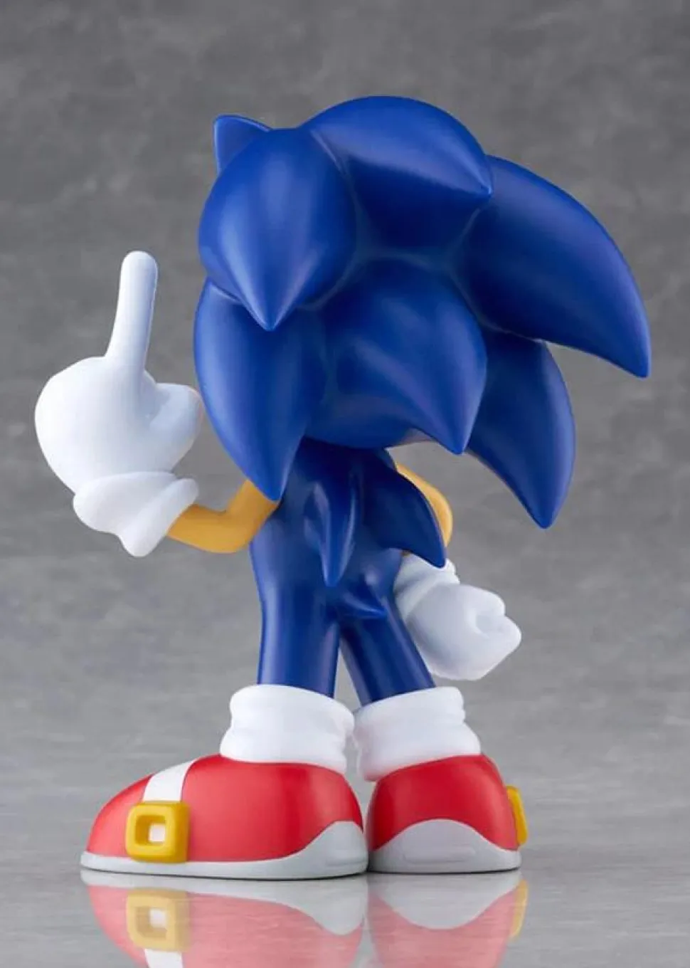 Sonic the Hedgehog - Sonic the Hedgehog SoftB Half 6" PVC Statue
