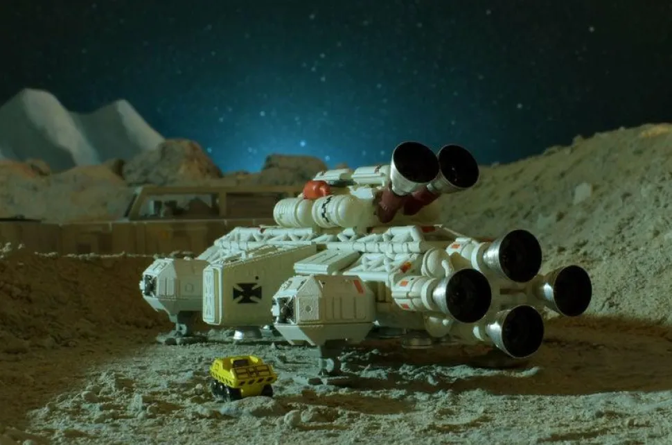Space: 1999 - Electronic Moonbase Alpha Launch Pad with Eagle One Transporter 5” Vehicle Replica Playset