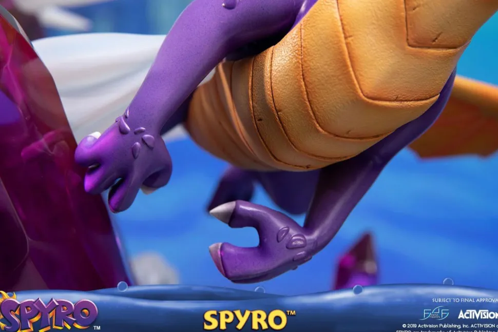 Spyro Reignited - Spyro the Dragon 17” Diorama Statue