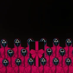 Squid Game - Piggy Bank Masked Men Glow in the Dark 10