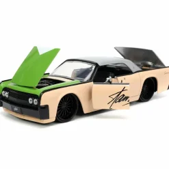 Stan Lee - Stan Lee & 1963 Lincoln Continental Hollywood Rides 1/24th Scale Die-Cast Vehicle Replica