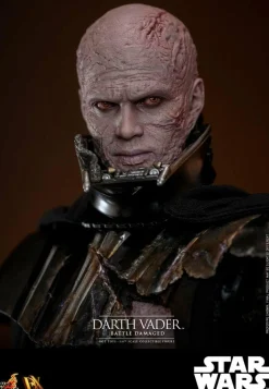 Star Wars - Darth Vader (Battle Damaged) 1/6th Scale Hot Toys Action Figure