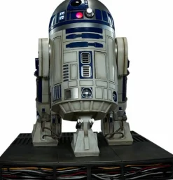 Star Wars - R2-D2 1:1 Scale Life-Size Replica