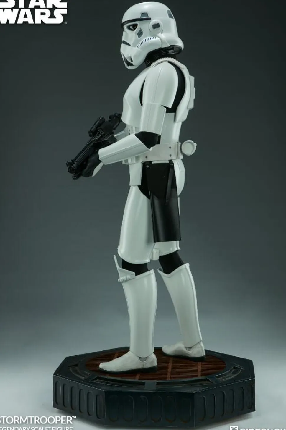 Star Wars - Stormtrooper Legendary Scale Statue