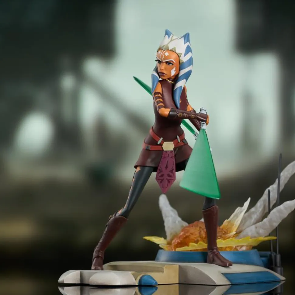 Star Wars: Clone Wars - Ahsoka Tano Gallery 8" PVC Diorama Statue