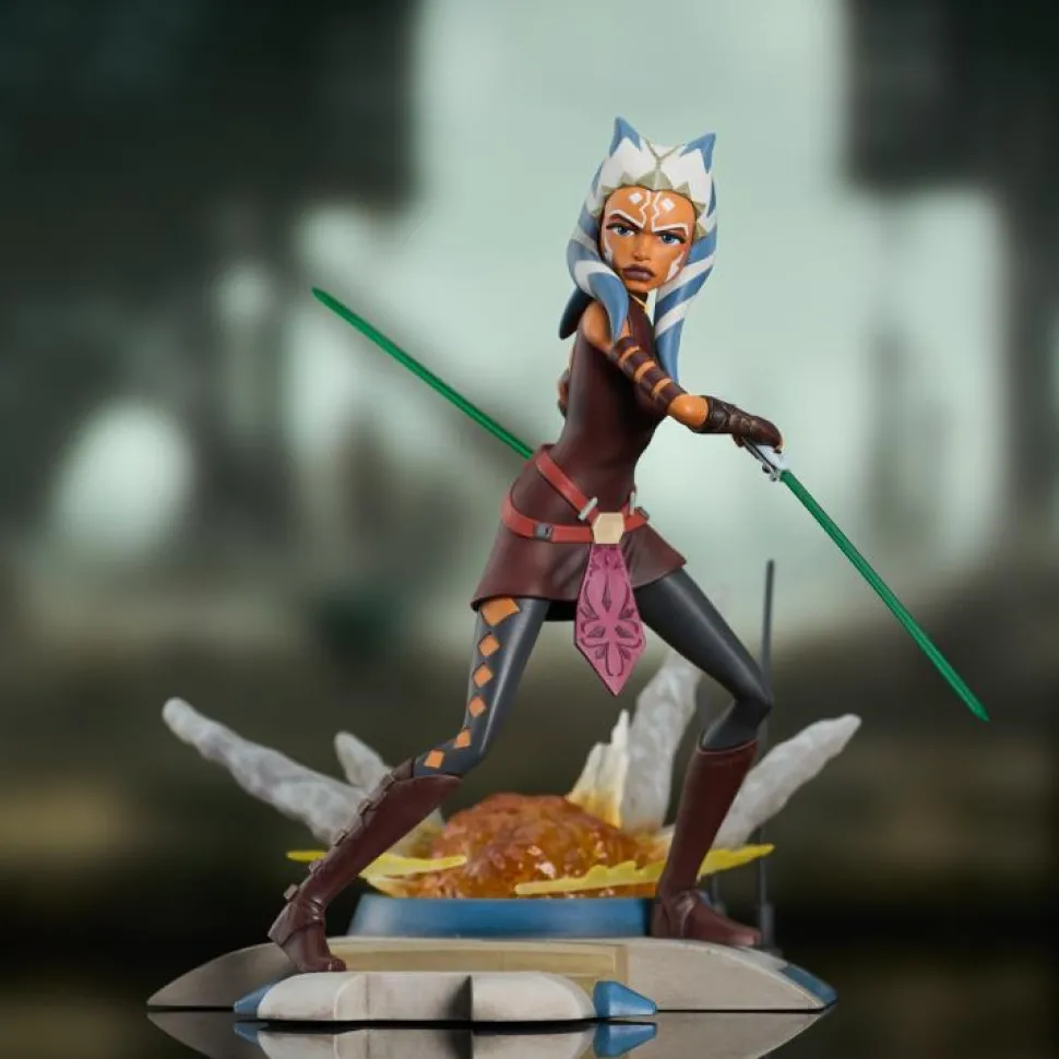Star Wars: Clone Wars - Ahsoka Tano Gallery 8" PVC Diorama Statue