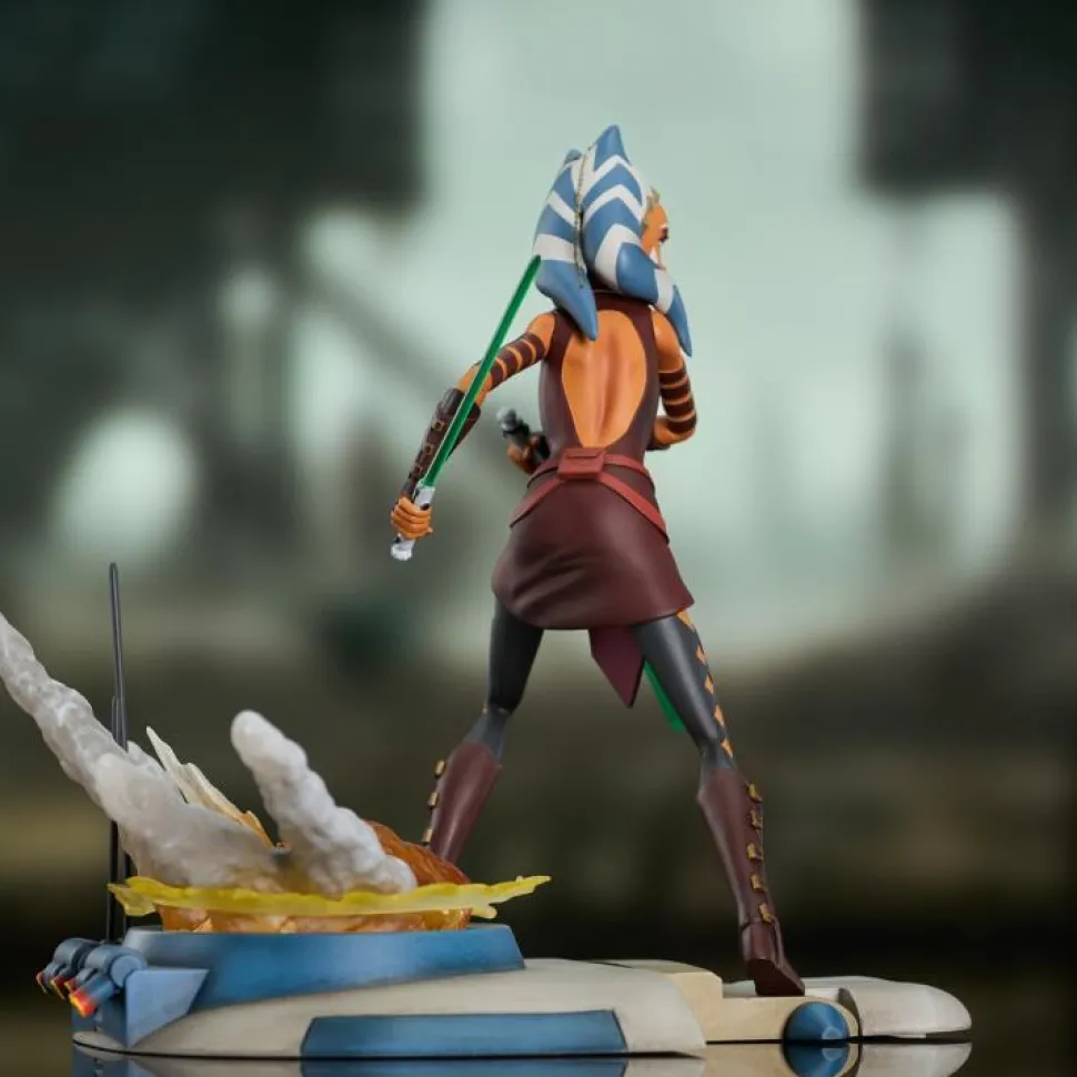 Star Wars: Clone Wars - Ahsoka Tano Gallery 8" PVC Diorama Statue