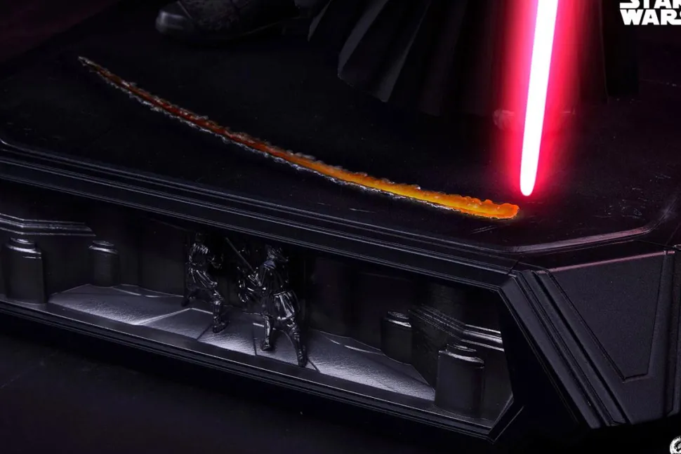 Star Wars Episode I: The Phantom Menace - Darth Maul Hyperreal 1/3 Scale Statue