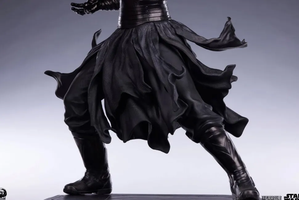 Star Wars Episode I: The Phantom Menace - Darth Maul 1/3 Scale Statue