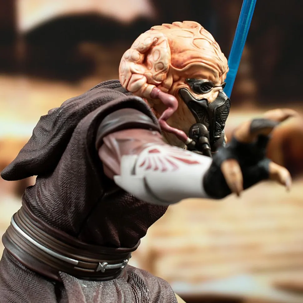 Star Wars Episode II: Attack of the Clones - Plo Koon Premier 1/7th Scale Statue