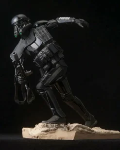 Star Wars: Rogue One - Death Trooper 1/7th Scale ArtFX Statue