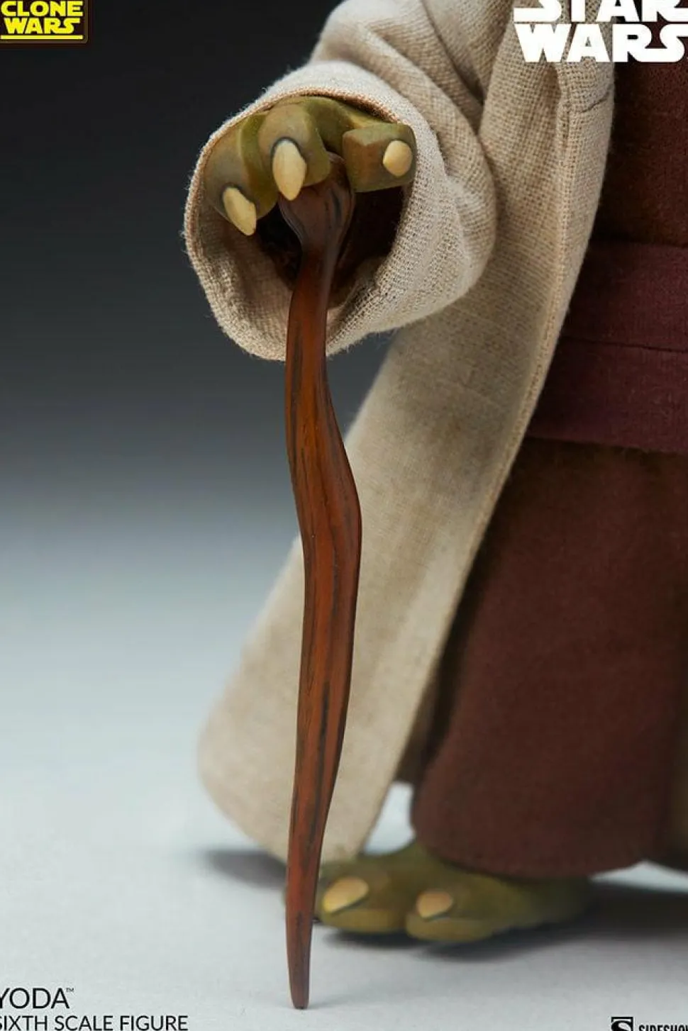 Star Wars: The Clone Wars - Yoda 1/6th Scale Action Figure