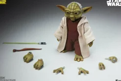 Star Wars: The Clone Wars - Yoda 1/6th Scale Action Figure