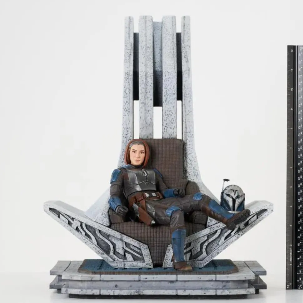 Star Wars: The Mandalorian - Bo-Katan on Throne Premier Collection 1/7th Scale Statue