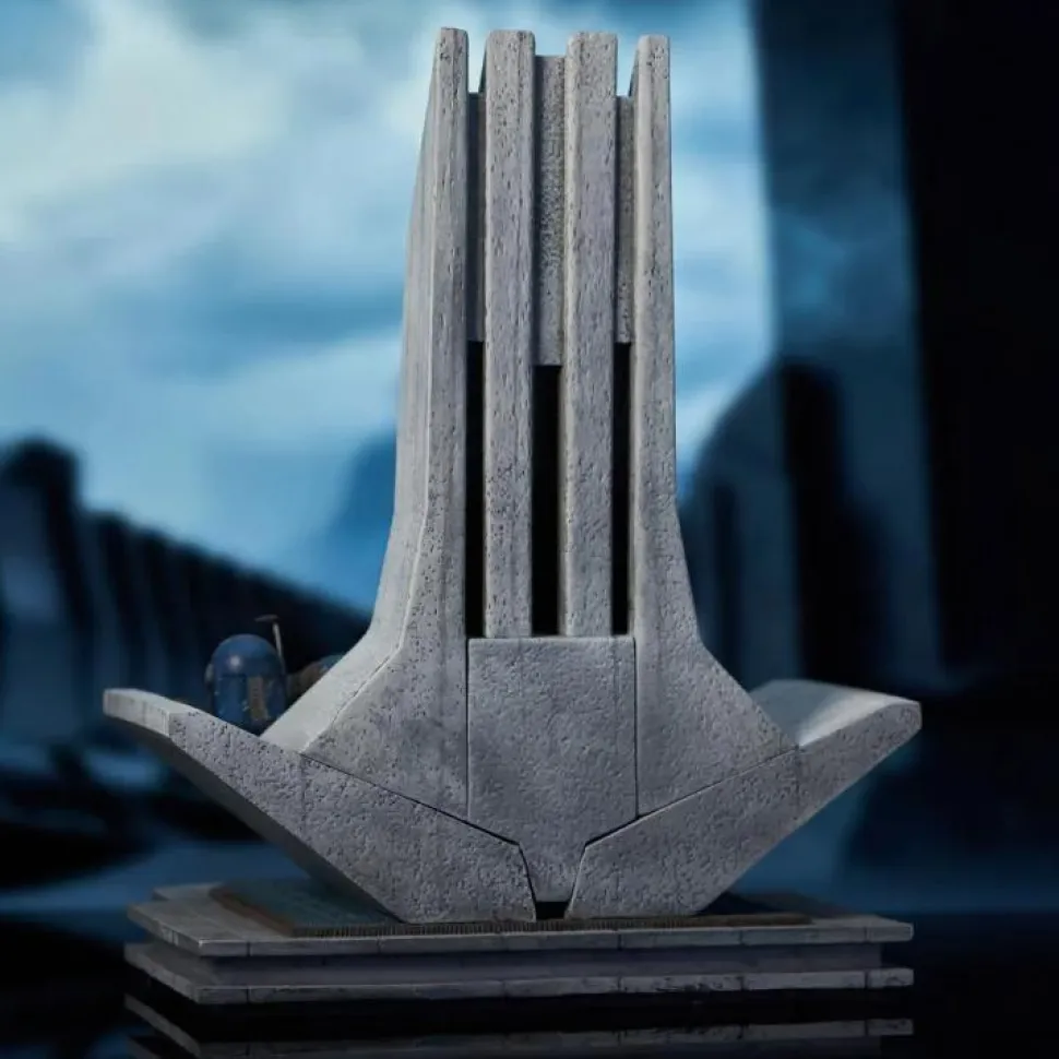 Star Wars: The Mandalorian - Bo-Katan on Throne Premier Collection 1/7th Scale Statue