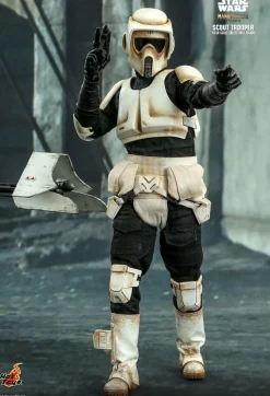 Star Wars: The Mandalorian - Scout Trooper 1/6th Scale Hot Toys Action Figure