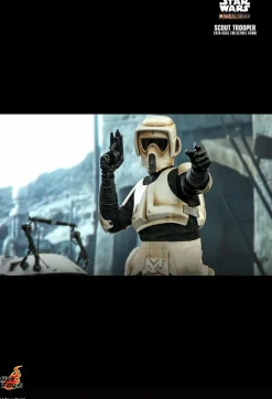 Star Wars: The Mandalorian - Scout Trooper 1/6th Scale Hot Toys Action Figure