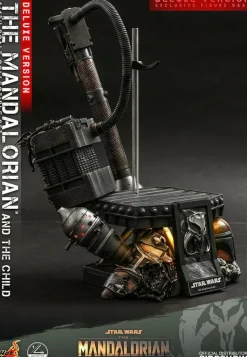Star Wars: The Mandalorian - The Mandalorian & The Child Deluxe 1/4 Scale Hot Toys Action Figure 2-Pack (Battery Compliant)