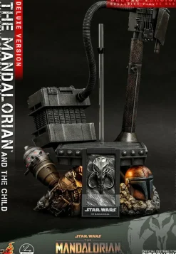 Star Wars: The Mandalorian - The Mandalorian & The Child Deluxe 1/4 Scale Hot Toys Action Figure 2-Pack (Battery Compliant)