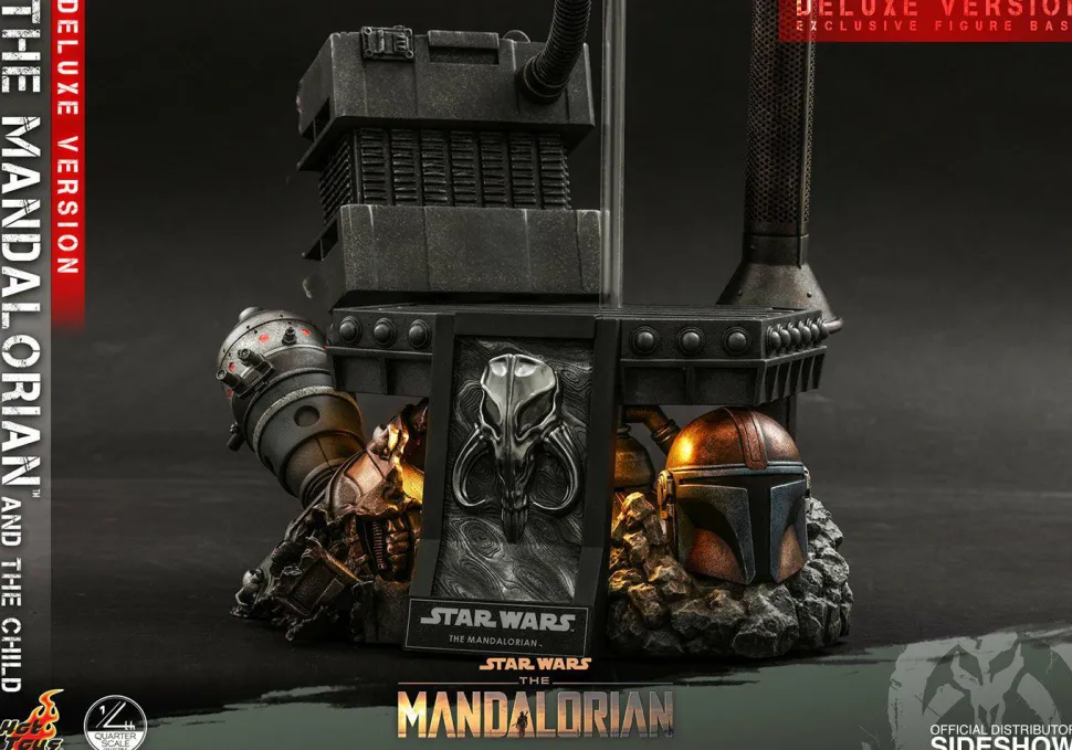 Star Wars: The Mandalorian - The Mandalorian & The Child Deluxe 1/4 Scale Hot Toys Action Figure 2-Pack (Battery Compliant)