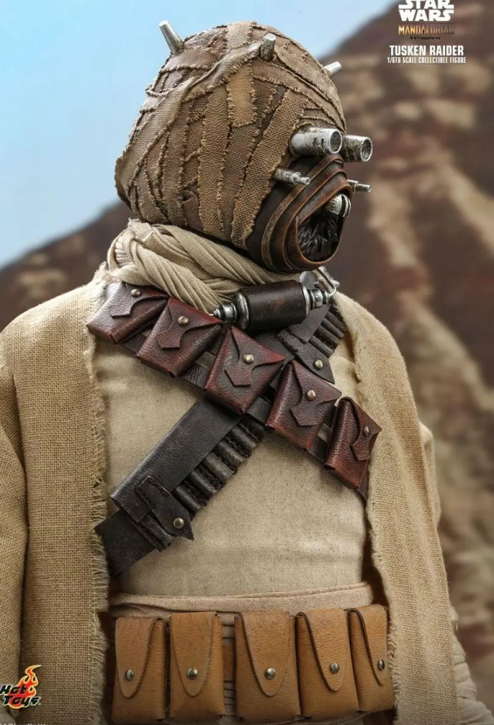 Star Wars: The Mandalorian - Tusken Raider 1/6th Scale Hot Toys Action Figure