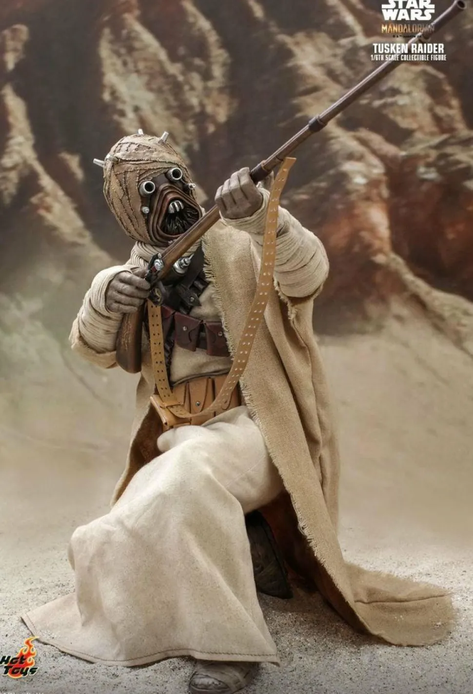 Star Wars: The Mandalorian - Tusken Raider 1/6th Scale Hot Toys Action Figure