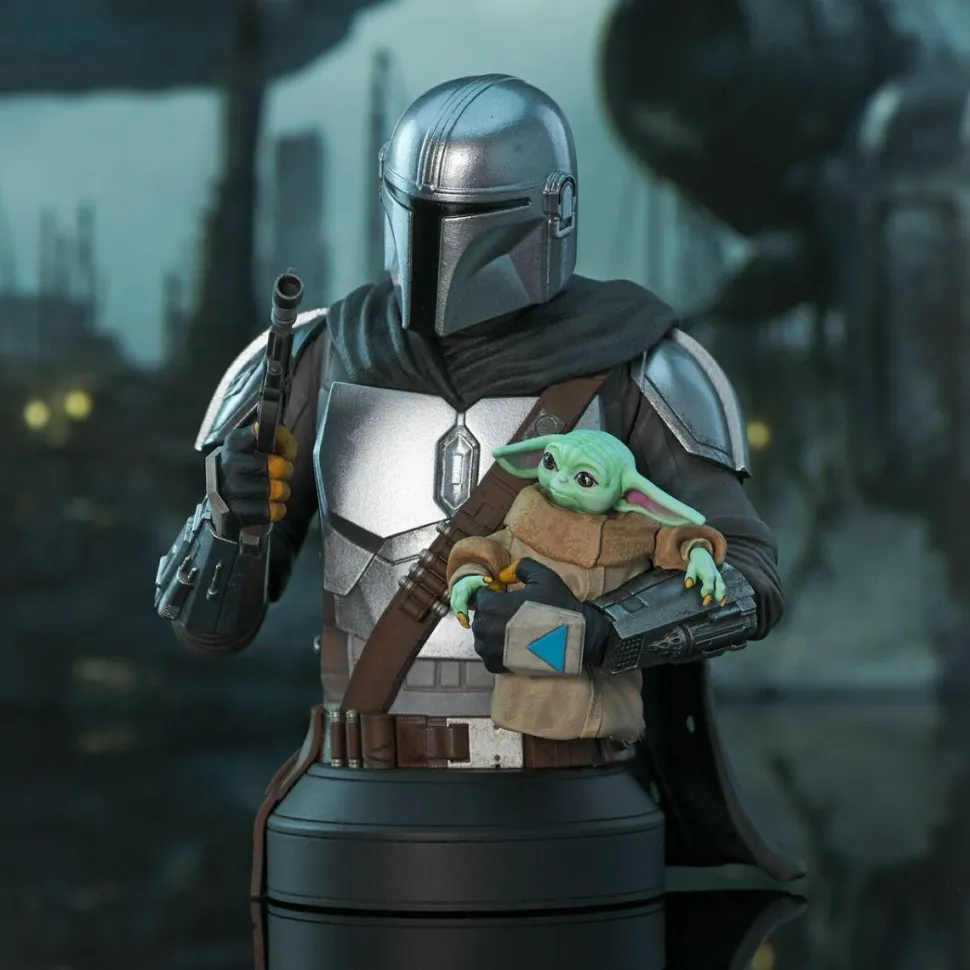 Star Wars: The Mandalorian - Din Djarin with Grogu 1/6th Scale Bust