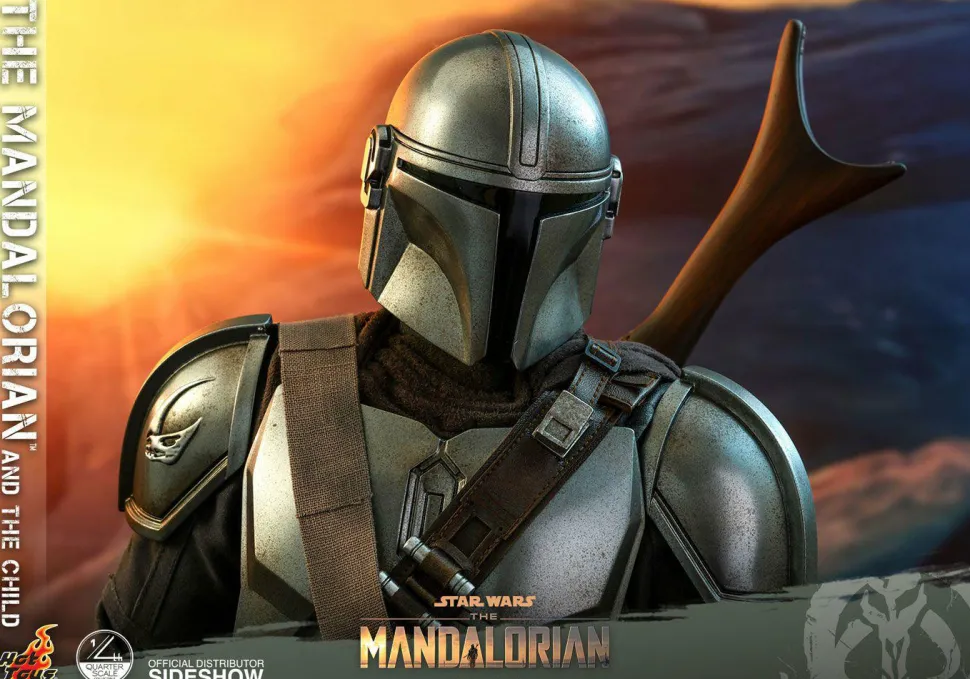 Star Wars: The Mandalorian - The Mandalorian & The Child 1/4 Scale Hot Toys Action Figure 2-Pack (Int Sales Only)