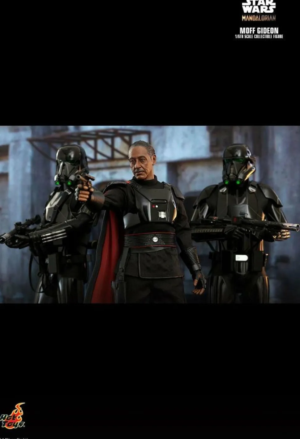 Star Wars: The Mandalorian - Moff Gideon 1/6th Scale Hot Toys Action Figure