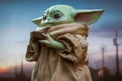 Star Wars: The Mandalorian - The Child with Soup 1/2 Scale Statue