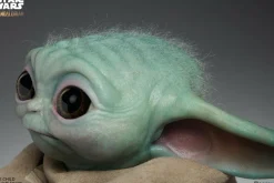 Star Wars: The Mandalorian - The Child (Baby Yoda) 1:1 Scale Life-Size Statue