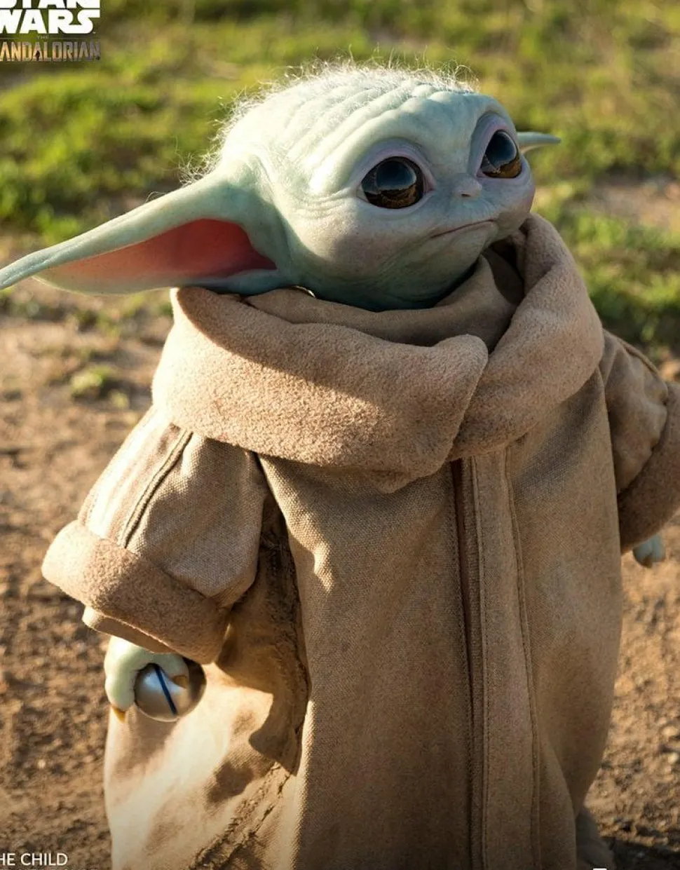 Star Wars: The Mandalorian - The Child (Baby Yoda) 1:1 Scale Life-Size Statue