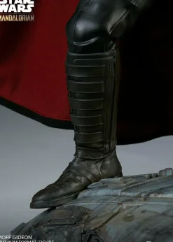 Star Wars: The Mandalorian - Moff Gideon Premium Format Statue