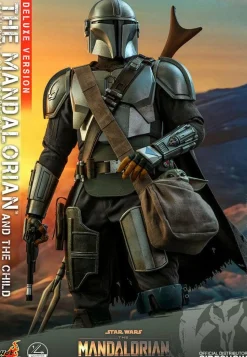Star Wars: The Mandalorian - The Mandalorian & The Child Deluxe 1/4 Scale Hot Toys Action Figure 2-Pack (Int Sales Only)