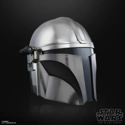 Star Wars: The Mandalorian - The Mandalorian Premium Electronic The Black Series 1:1 Scale Life-Size Helmet Replica