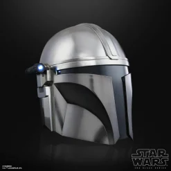 Star Wars: The Mandalorian - The Mandalorian Premium Electronic The Black Series 1:1 Scale Life-Size Helmet Replica