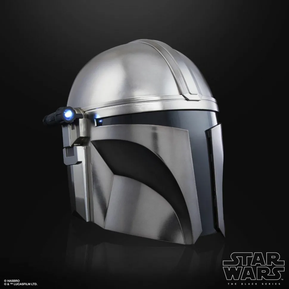 Star Wars: The Mandalorian - The Mandalorian Premium Electronic The Black Series 1:1 Scale Life-Size Helmet Replica