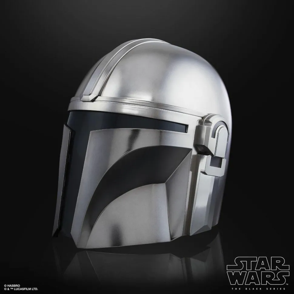Star Wars: The Mandalorian - The Mandalorian Premium Electronic The Black Series 1:1 Scale Life-Size Helmet Replica