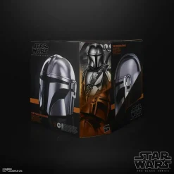 Star Wars: The Mandalorian - The Mandalorian Premium Electronic The Black Series 1:1 Scale Life-Size Helmet Replica
