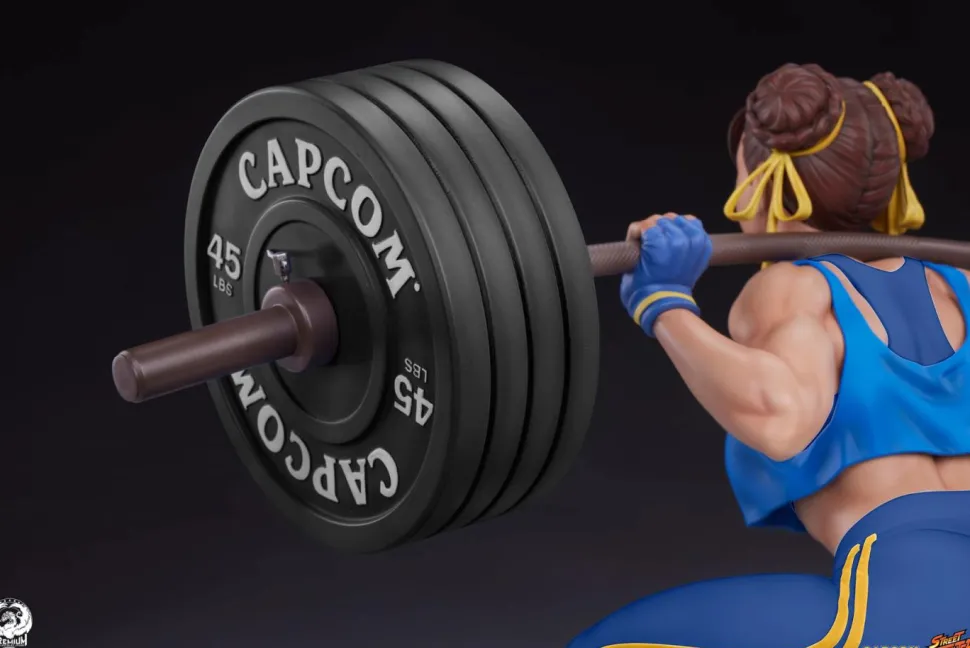 Street Fighter - Chun-Li Powerlifting (Alpha Edition) 1/4 Scale Statue