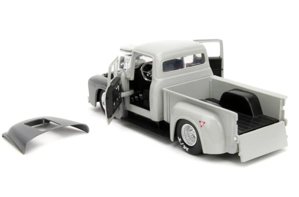 Street Fighter - Guile & 1856 Ford F-100 Anime Hollywood Rides 1/24th Scale Die-Cast Vehicle Replica